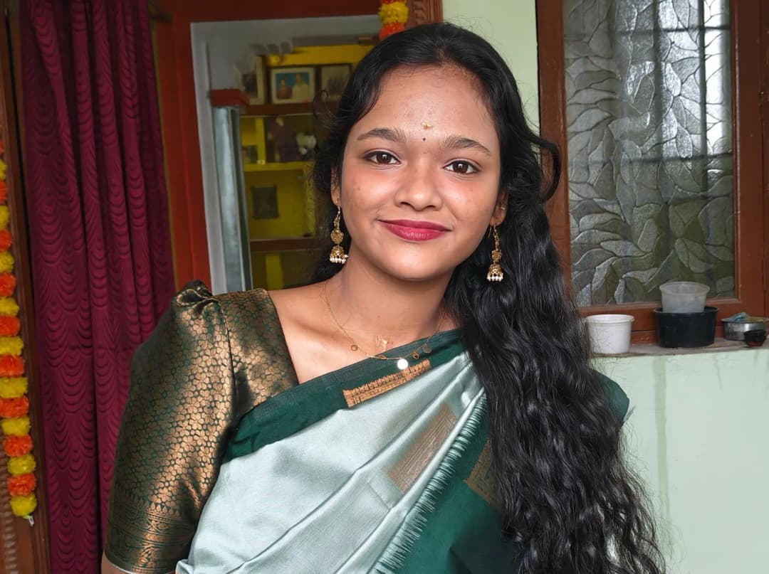  Certified Therapist Monika